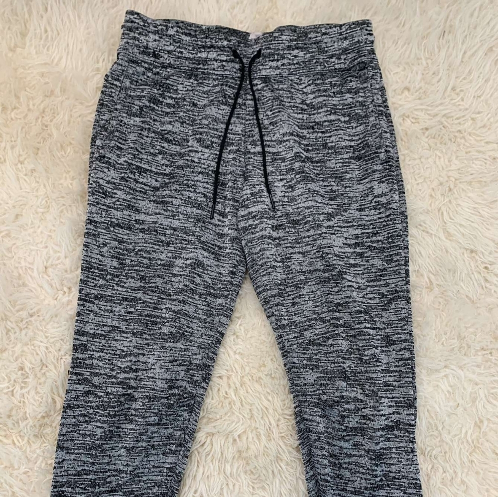 Adida capri sweatpants
